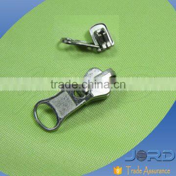 #5 Nickel free custom nylon zipper thumb puller match auto lock reversible zipper slider