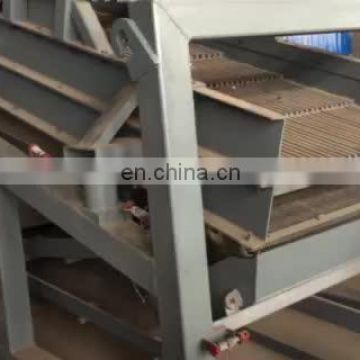 High quality adjustable vibrating screen machine