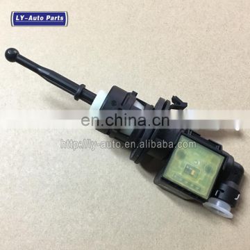 FOR VW PASSAT B6 CLUTCH MASTER CYLINDER 3C0721388D 3C0927810B