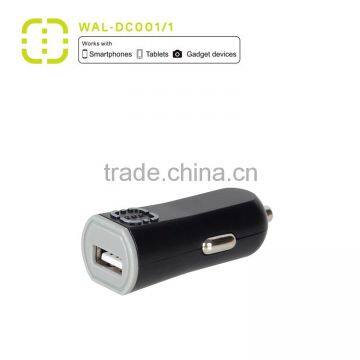 Walnut 2.1A output USB car charger for iPhone