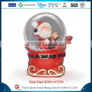 Custom Resin Plastic Glass Christmas Snow Globe Manufacturer Supplier