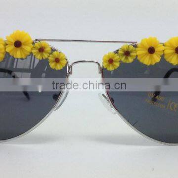 PETALS SUNGLASSES