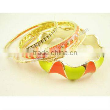 nice design girls metal fashion bangle