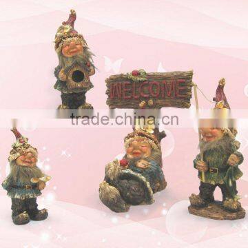 Polyresin gnome welcome sign, polyresin dwarf birdhouse, polyresin troll