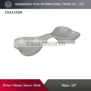 Bulk cheap heart shaped compartment ceramic plate dishes