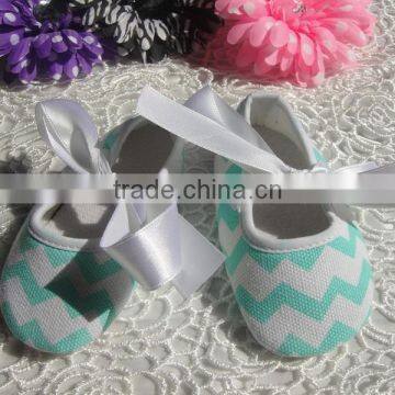 2015wholesaleColorful Chevron Girls Baby Shoes With Cute Ribbon Shoelace Prewalker Toddlers Cotton Walking Shoes photo-3