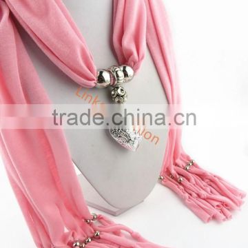 New design fashion lady wholesale pendant scarf with chain jewelry necklace