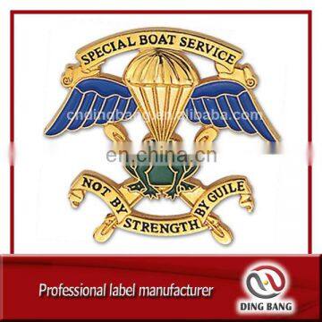 High Quality Garment Accessories Custom Embossed "Special Boat Service "Logo And Frog Style Military Cluth Gold Souvenir Badge