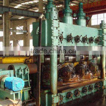 Tube straightening machine