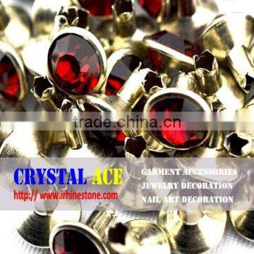 Rhinestone rivet for leather products