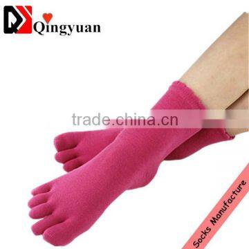 custom sport fashion design five fingers women comfortable cotton socks