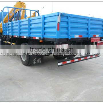 Dongfeng folded boom crane with grab 3.2 tons