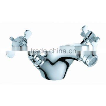 Professional chrome double handles bidet faucet