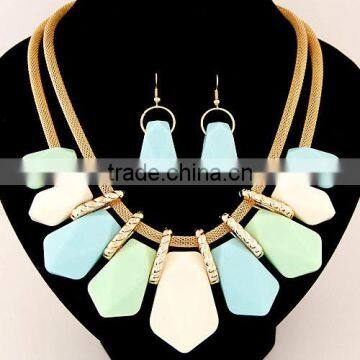 Duo Layers Big Geometric Faceted Resin Stones Bib Necklace Earring Set