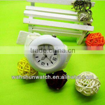 factory wholesale silicone white strap lady's best watches 2013