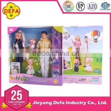 Plastic kid's toy doll family