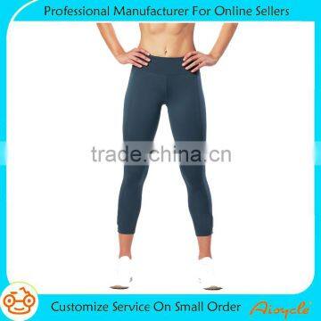 2016 New designs quality wholesale sexy capri yoga pants for girls