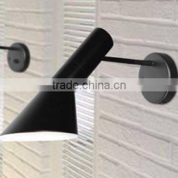 Unique Design European Classical Metal Wall Lamp photo-4