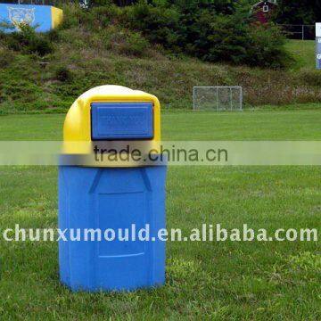 Roto mold plastic garden waste bin