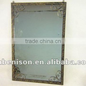 Beautiful Design Decorative Metal Mirror