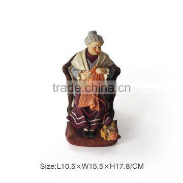Europe Regional Feature Artificial Resin Grandma Figurine photo-2
