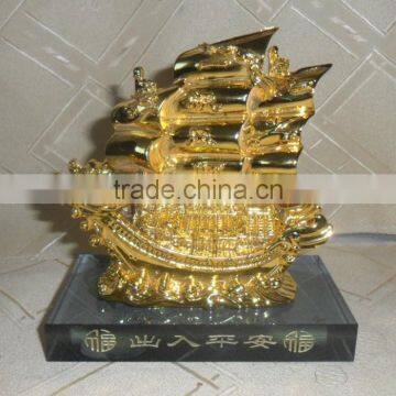 Polyresin boat figure decoration