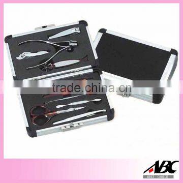 Elegant Aluminum Manicure Case Nail Set