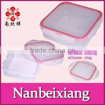 Convenient Square type Plastic Food Storage Container Crisper With Leakproof Cover