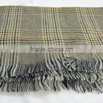 2017 the large latest lady soft knitted 100%viscose plaid shawl