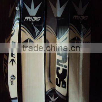 Mids Cricket Bat Model Gold
