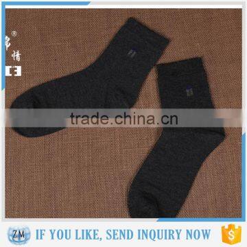 Knitting model thigh high socks with high quality