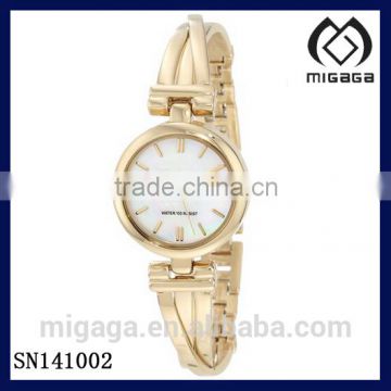 FASHION GOLD TONE Plating Japanese quartz movement with analog display