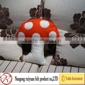 Cute stuffed felt red mushroom cushion for sofa new for 2015