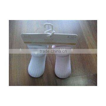 lovely white / pink soft rib socks for baby