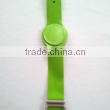 Wholesale adjustable RFID PVC wirstband