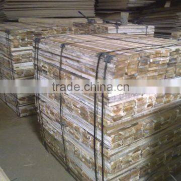 FACTORY NATURAL WOOD SAWN TIMBER IN VIETNAM