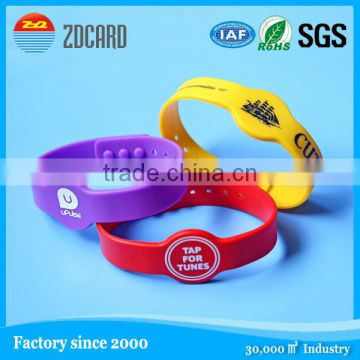 Creative new designed loyalty party decoration fabric wristband