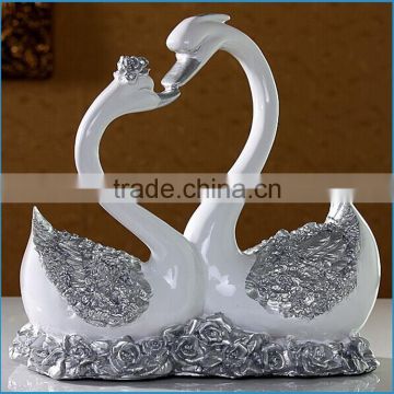 custom resin couple swan doll for wedding decoration, resin sculpture