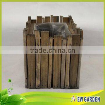 Factory Price Plastic Liner and Wooden Design Garden Flower Pot photo-4