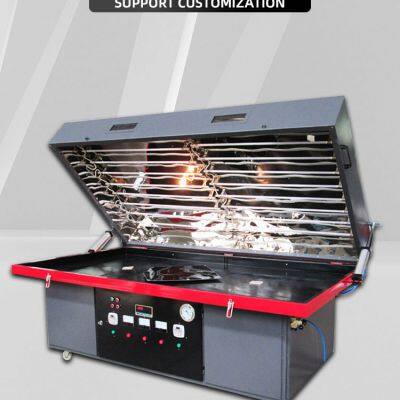 Plastic vacuum forming machine