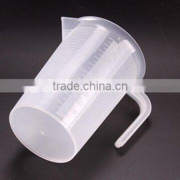 2016 Environmental Plastic Measuring Cup With High Quality photo-2