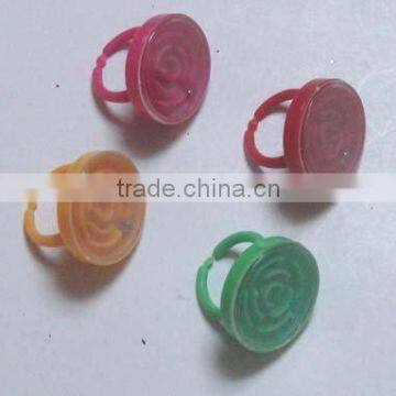 Labyrinth ring / plastic toy ring / fashion accessories