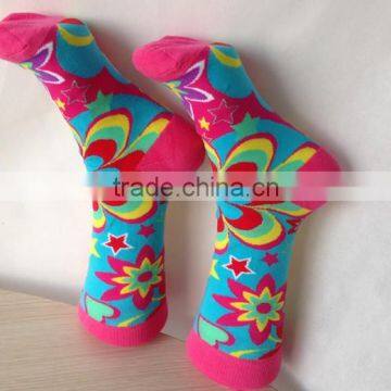 Small MOQ Hot Sale HaiNing Socks Manufacturer 200 Needles All Over Floral Stock Female Ladies Socks