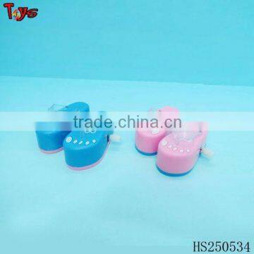 Mini Plastic Slippers Wind up Toy