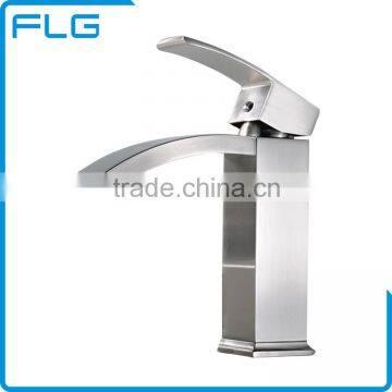 Cheap Hot Sale Single Hole Brushed Nickel Square Basin Faucet