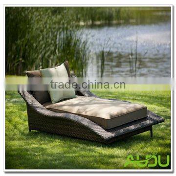 Audu Black Wicker Recline Italian Style Lounge Suites