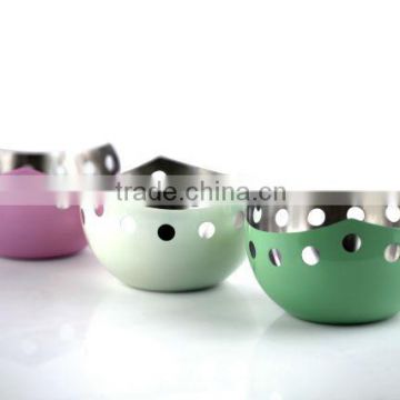 STAINLESS STEEL COLOURED FRUIT BASKET WITH ROUND HOLE.