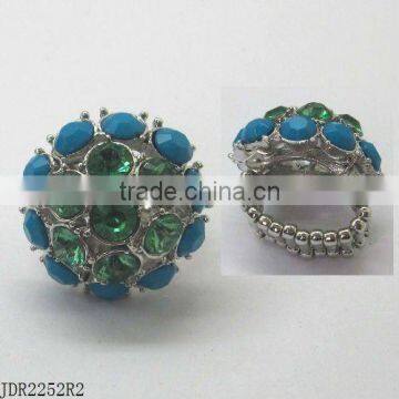 Stretch ring w/ rhinestone