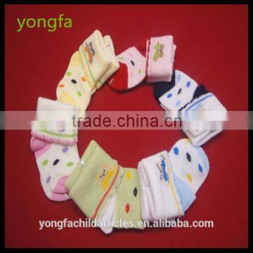 Sweat-absorbent 100% cotton slip resistant baby socks