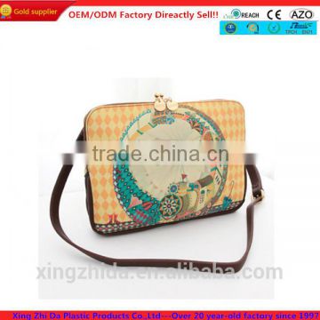 Fashionable women shoulder bag